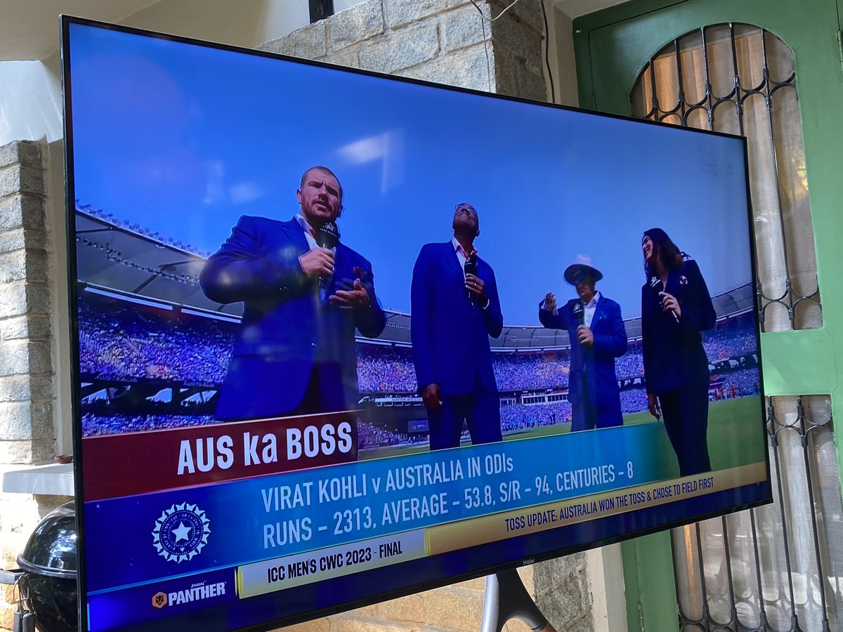 analystdata's tweet image. #INDvAUS #icccricketworldcup2023 social media #troll can be brutal. Today right most are wearing their own suit. Different colours as well. 🤣