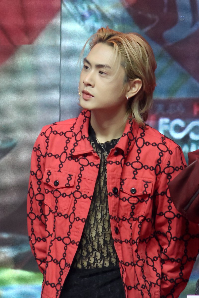 101PERCENTforDM's tweet photo. พี่ 18 เค้าเดินเกมส์หละค่ะ สงเสื้อเค้านี่มัน!!!! 

@diamondnrk 

#MakroHoReCa2023
#HoReCaFoodination 
#diamondnrk_
#101PCforDMpics https://t.co/tOFA1IgaFZ