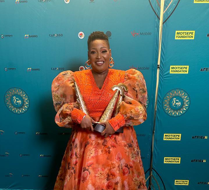 Yesterday at @TheSAMAs , history was made for the kingdom of God… For the first time, a Gospel album won the Album Of The Year at @TheSAMAs ❤️❤️😭. If that isn’t a statement about God’s move… idk 🤷🏽‍♀️

#SAMA29 #bestfemaleartist #bestcontemporaryfaithmusic #albumoftheyear
