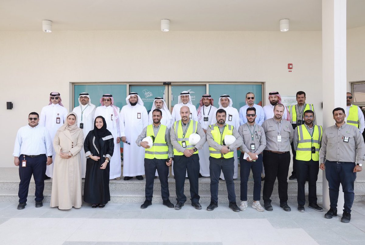 InoChemSA's tweet photo. إستقبل الرئيس التنفيذي للشركة م.تركي الشهري معالي رئيس #الهيئة_الملكية_للجبيل_وينبع  م.خالد السالم بمقر الشركة بمدينة رأس الخير جرى خلال الإستقبال إستعراض عدد من الموضوعات ذات الإهتمام المشترك وعرض مرئي عن مراحل إنجاز مشاريع الشركة وخططها لتلبية السوق المحلي وأختتمت بجوله ميدانية https://t.co/nax0BvMB6v