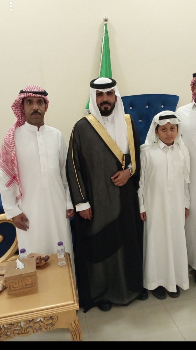 akabsaad's tweet photo. من ليالي الفرح والسرور وعلى صوت المطر وبحضور الزملاء شاركنا أخينا وحبينا عبدالله الحربي مساء البارحة فرحته بمناسبة زواجه راجين الله  التوفيق والسعاده له في قادم الأيام.
دامت أفراحكم 🌹🌹 https://t.co/4Kws8HJYuN