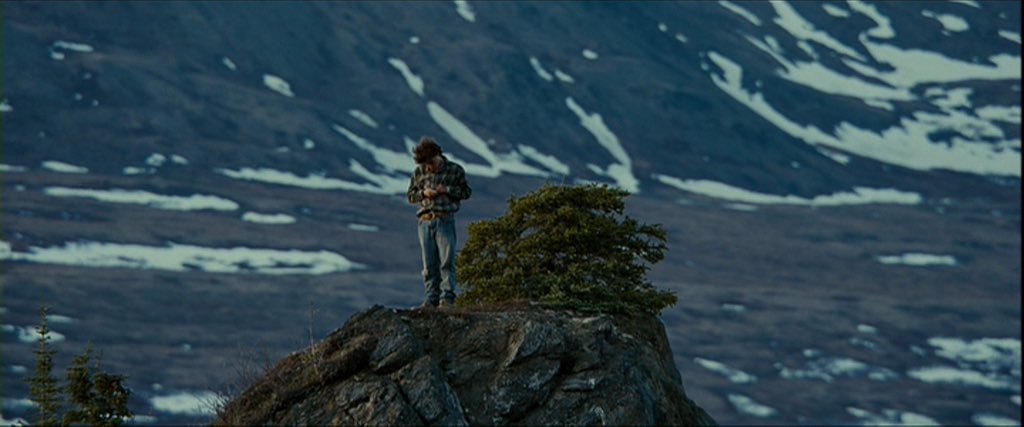 bubisanatcom's tweet photo. “Benim için gerçekten anlamlı olan şeyleri paylaşabileceğim o kadar az insan tanıdım ki, kendi içime çekilmem gerektiğini öğrendim.”

Into the Wild (2007) https://t.co/NMbTAahWwg