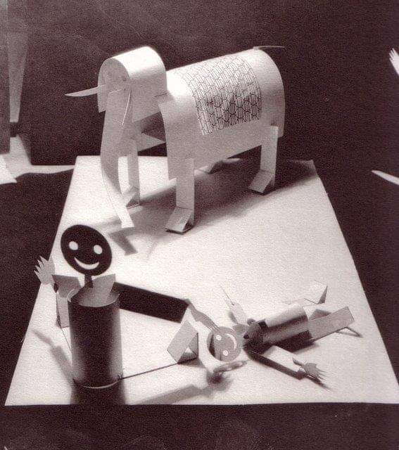 areasvellas's tweet photo. ...by Alexander #Rodchenko 1891-1956
#art #toy 
https://t.co/Vp7dm0wZwi https://t.co/bnSjQPN9Sx