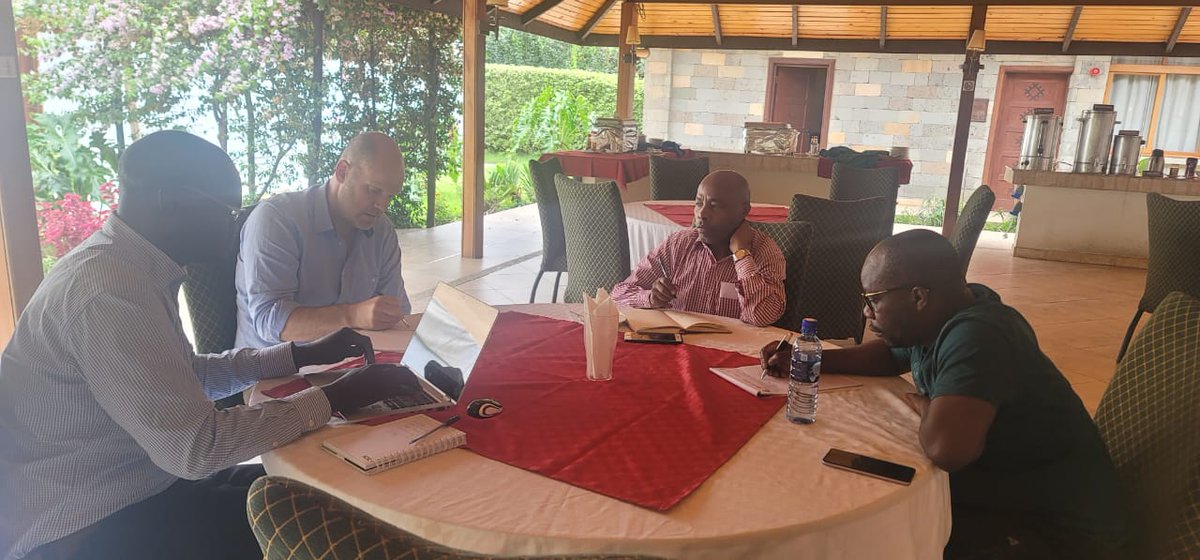 IDS_UONBI's tweet photo. RARE end-of-project retreat.
The team from IDS-UoN, University of Copenhagen, Danish Institute for International Studies and Roskilde University is grateful to Samburu and Kajiado communities for supporting the research project in the last four years.
#WeAreRARE https://t.co/2ZYTHNNYvg