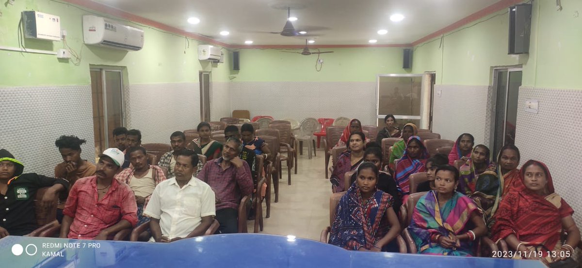 ZP_Mayurbhanj's tweet photo. Observation of world toilet day and distribution of LoP in Suliapada block #PRdepartment https://t.co/TNk6tuuXjL