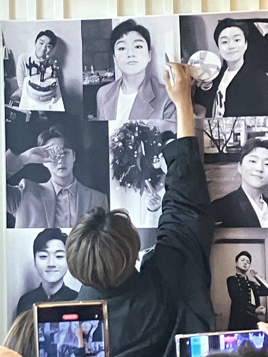 gnoe_e's tweet photo. 높은 곳에 싸인하려다가 실패하고 코쓱한 민규 완전 아기고양이임 https://t.co/LcAE0xdc1N