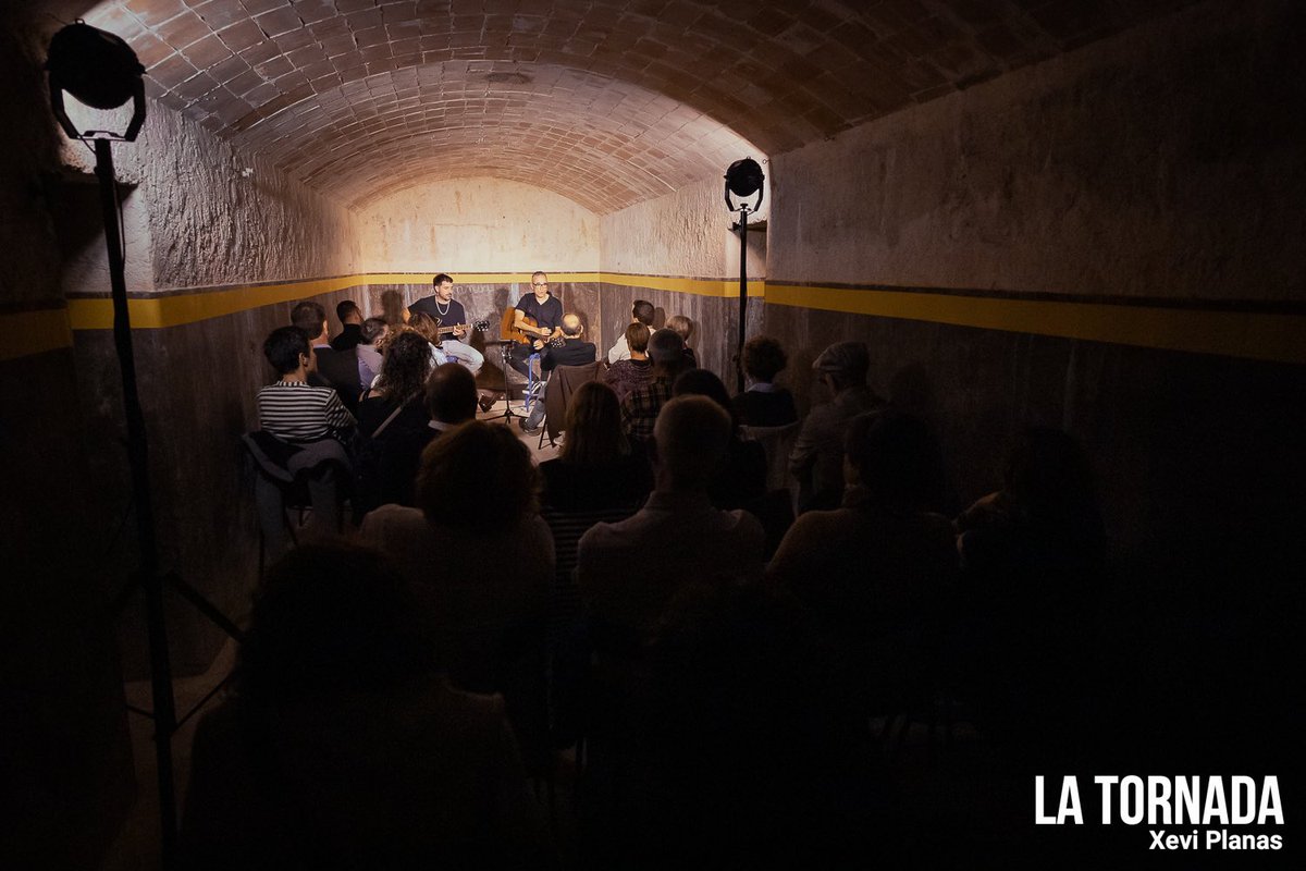 La_Tornada's tweet photo. El quart artista sorpresa dels Concerts a Cegues va ser…

⭐️ XAVI SARRIÀ ⭐️

📸: @xevi_planas_ https://t.co/bhn3eDjkU9