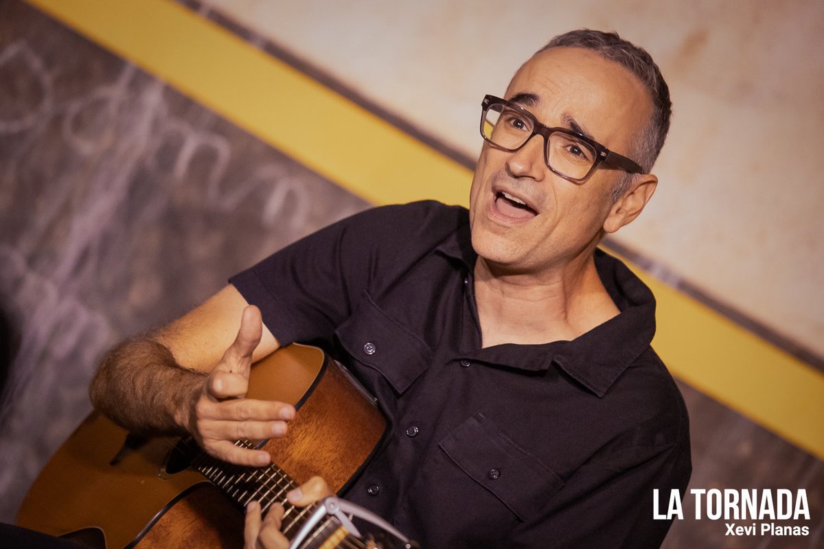 La_Tornada's tweet photo. El quart artista sorpresa dels Concerts a Cegues va ser…

⭐️ XAVI SARRIÀ ⭐️

📸: @xevi_planas_ https://t.co/bhn3eDjkU9