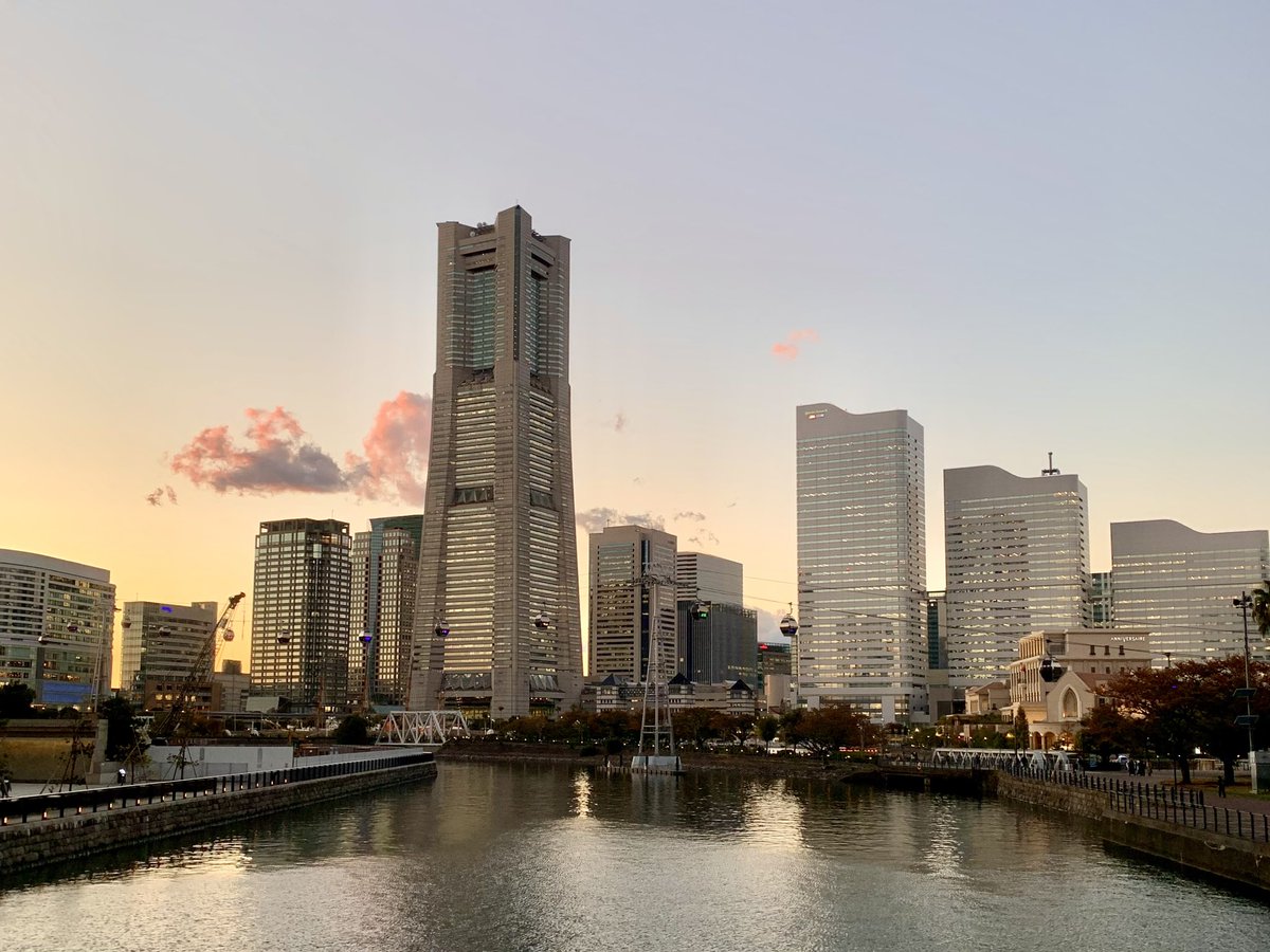 MamuanBkk's tweet photo. 久しぶりに来た赤レンガ倉庫のテナントが変わりすぎてて浦島太郎状態。

学生時代はスカスカだったみなとみらいも今では96%以上の区画が再開発を完了しているそう。

#日本一時帰国
#横浜 https://t.co/8R5pYZ4rLM
