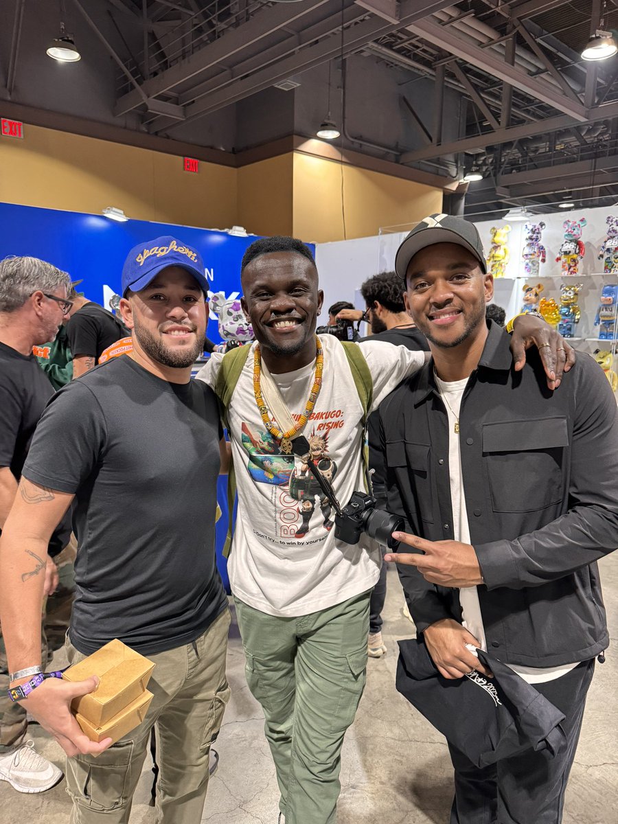 C137Big's tweet photo. #ComplexCon 2k23 💪🏼🔥 https://t.co/3cTxSdrvaC
