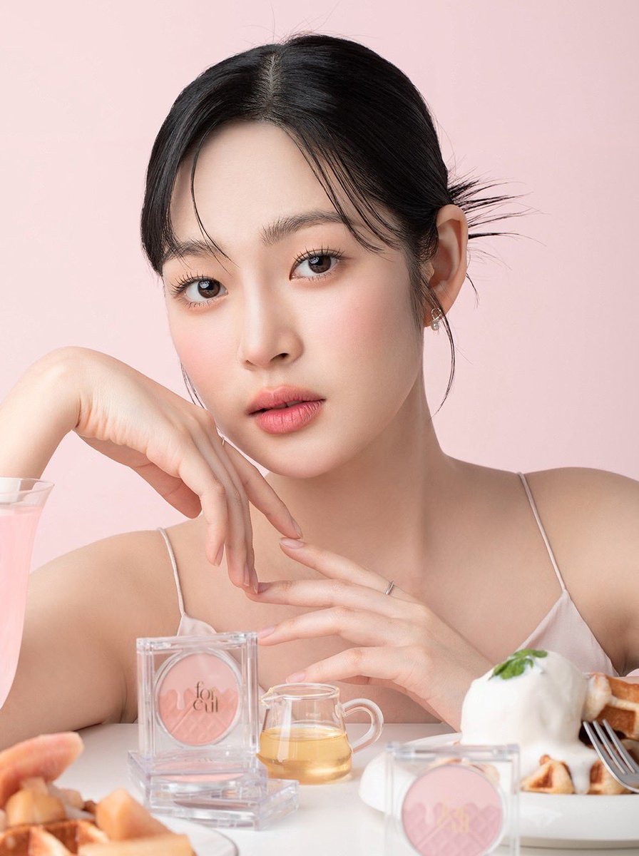 baboxshop's tweet photo. ✿ PRE&SALE30% #foreul Soft melting cheek ✿
⊹ ตลับบลัชน่ารักมากก เป็นลายพิมพ์วาฟเฟิล มีทั้งหมด 3 สีให้เลือกค่ะ 🫶🏻💗
⊹ เหลือตลับละ 380.- (ส่งฟรีems)
🛒 ปิดรับ25/11/23 19:00น. (เป็นสินค้าพรีกดเว็บ) https://t.co/z83gwreI7r