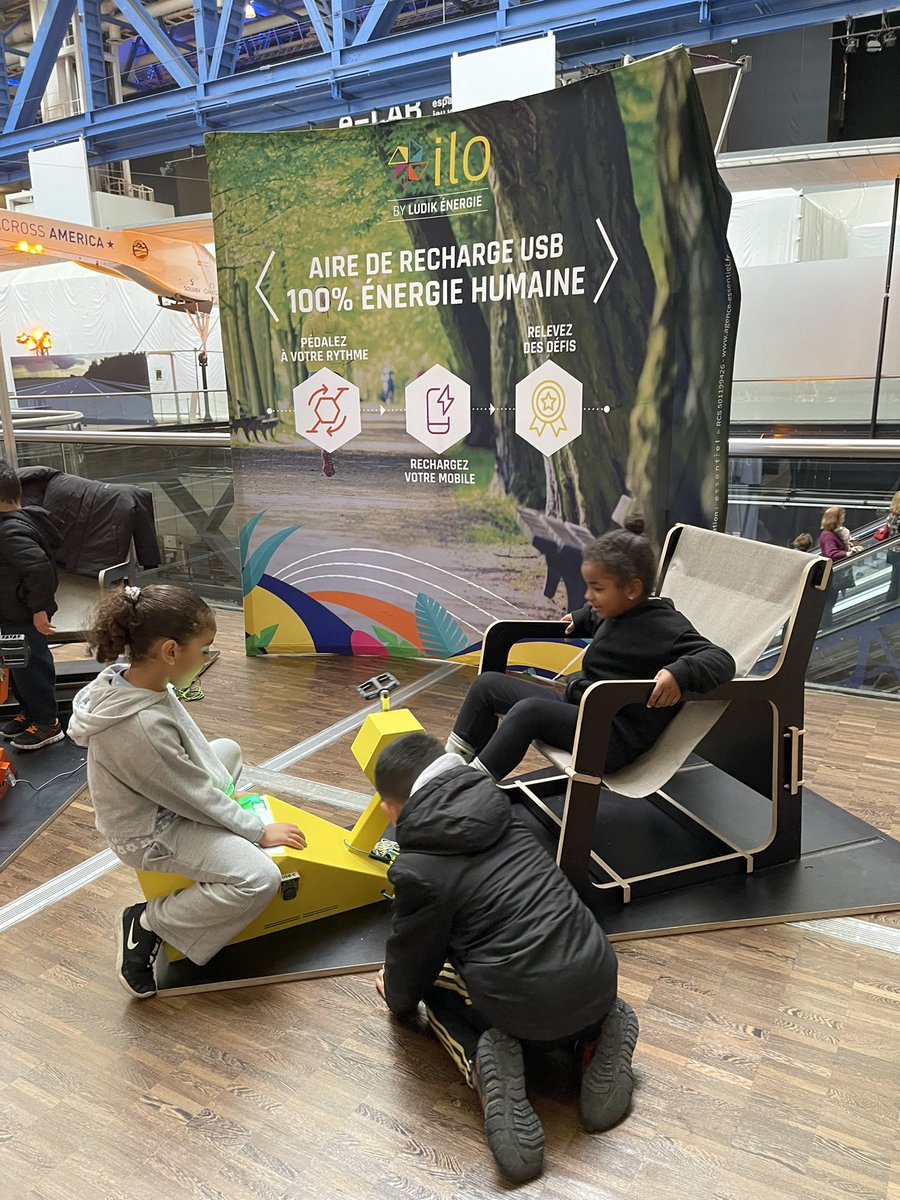 citedessciences's tweet photo. 🎬 #TeteAtech : jour 2

L’ultime journée du festival débute avec toujours autant d’activités, ateliers, spectacles &amp; rencontres extraordinaire 🤩
Nous vous attendons aussi nombreux et curieux qu’hier, petits et grands vous êtes les bienvenus 🤗
Programme : https://t.co/7UO8CpOQyw https://t.co/9RsiqAhsOZ