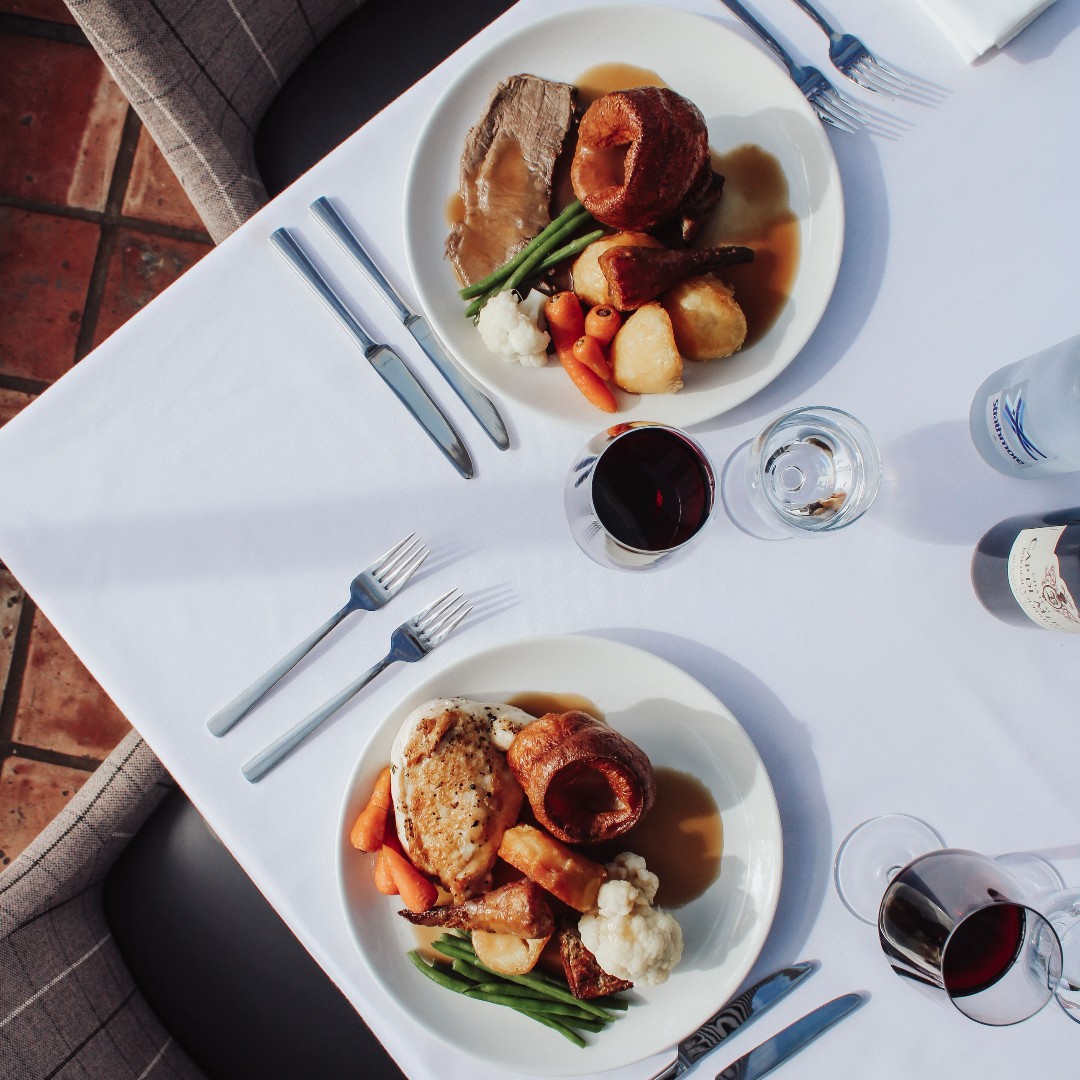 There's nothing quite like a Salomons Sunday roast🍽️🥕

Join us next weekend (November 26th) for crunchy roasties, tender meat and all your favourite veggies. Mark your calendars – a feast awaits! 🧡

salomons-estate.com/roast-dinners-…
#sundayroast #sunday #salomonsestate #visitkent