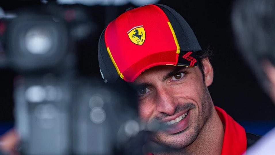 Carlos Sainz after finishing P6 ahead of both Mercedes:

“I'm very happy to finish ahead of those who wanted me to be penalised" 

😅👀

[<a href="/F1tutkumuz/">Tutkumuz F1</a>] 

#F1 #LasVegasGP