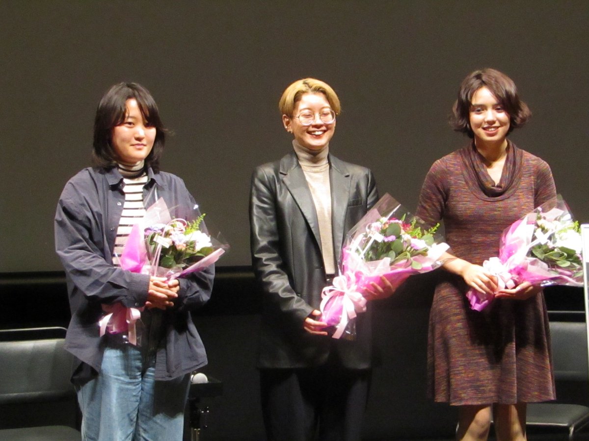 EtjeRorYDrR7mSt's tweet photo. #TAMA映画祭 #世界で戦うフィルムたち 上映後、#亀山監督、#小川深彩監督、#森美春監督 のトークショー。映画は造るだけでなく、如何にプロモーションするか、その資金は、世界へは、必要な示唆は等色んな話が聞けて楽しかった。こんな三人がいるんですから、日本映画、これからも面白くなると確信。 https://t.co/G48PPSR8M6