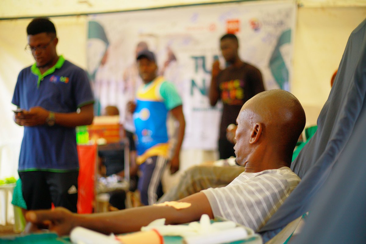 RotaractClubVU's tweet image. We are off and running our Health Bytes for Nsangi zonal project is on. Our DRR @PrincessPrude is visiting us here.

We are doing polio immunization 
Blood Donation 
Child vaccination 
Mental health awareness 

#DRRsVisit
#D9214
#CentralZone2 
#TuliNaawe
#mybrotherskeeper