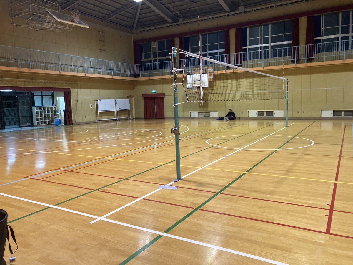 seimeigaoka_PVC's tweet photo. 参加者少なめ！皆様ご参加を。体験もお待ちしています。
#seimeigaokapapasanvolleyballclub #papasanvolleyball #volleyball #晴明丘パパさんバレーボールクラブ　#パパさんバレーボール #バレーボール  #阿倍野区 #晴明丘 #seimeigaoka #パパさんバレー #papasanvolley #晴明丘カップ　#晴明丘小学校 https://t.co/QH7qvgc0um