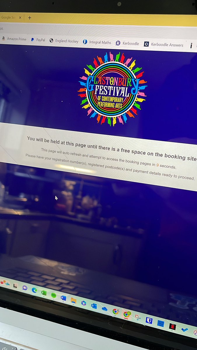 charliethompso_'s tweet photo. Always set the bar low… #Glastonbury https://t.co/hFbfW8jbqL