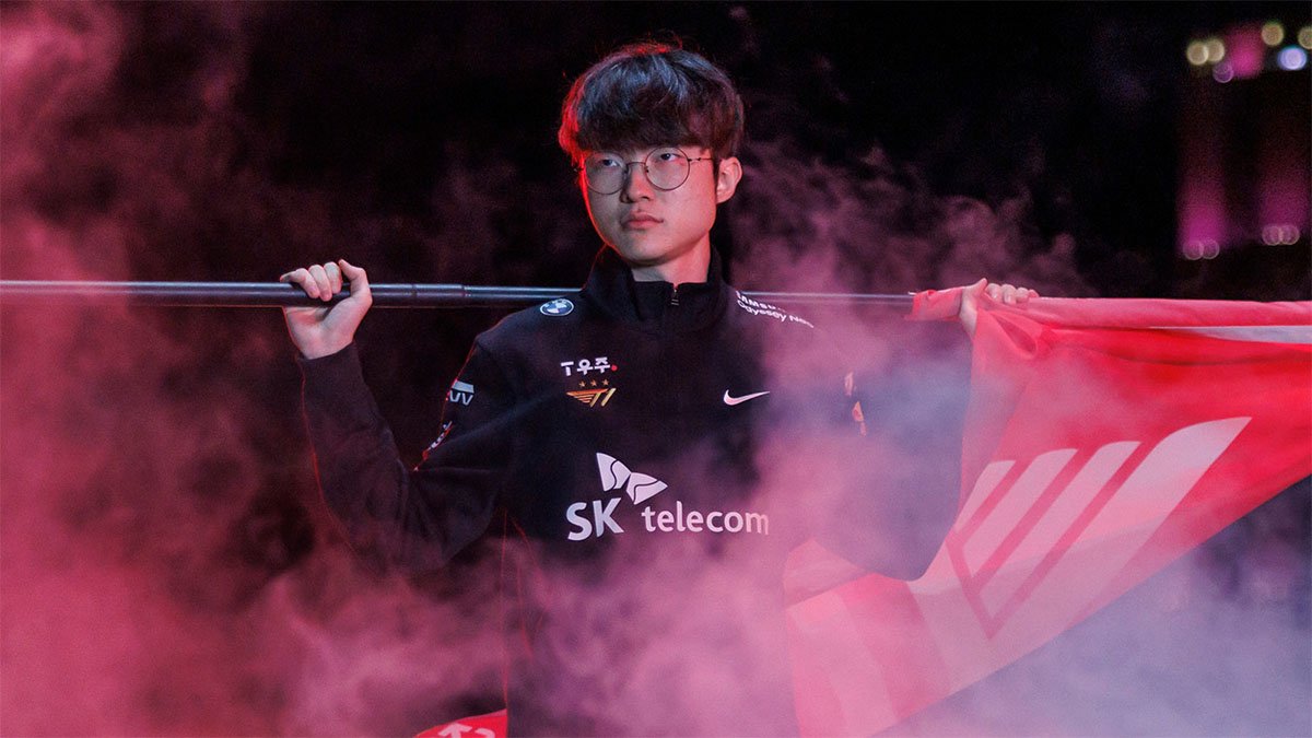 huyhex2's tweet photo. T1 Vô địch 
Let's goooooooooooo
#faker #cktg #lol https://t.co/loPmQxkZg1