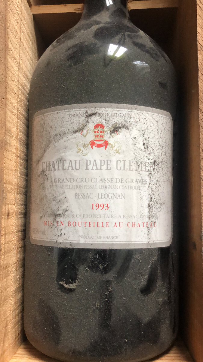 jonfukeddup's tweet image. C’est toujours buvable ça ?  😁😁😁#Jéroboam #chateaupapeclement #pessacleognan