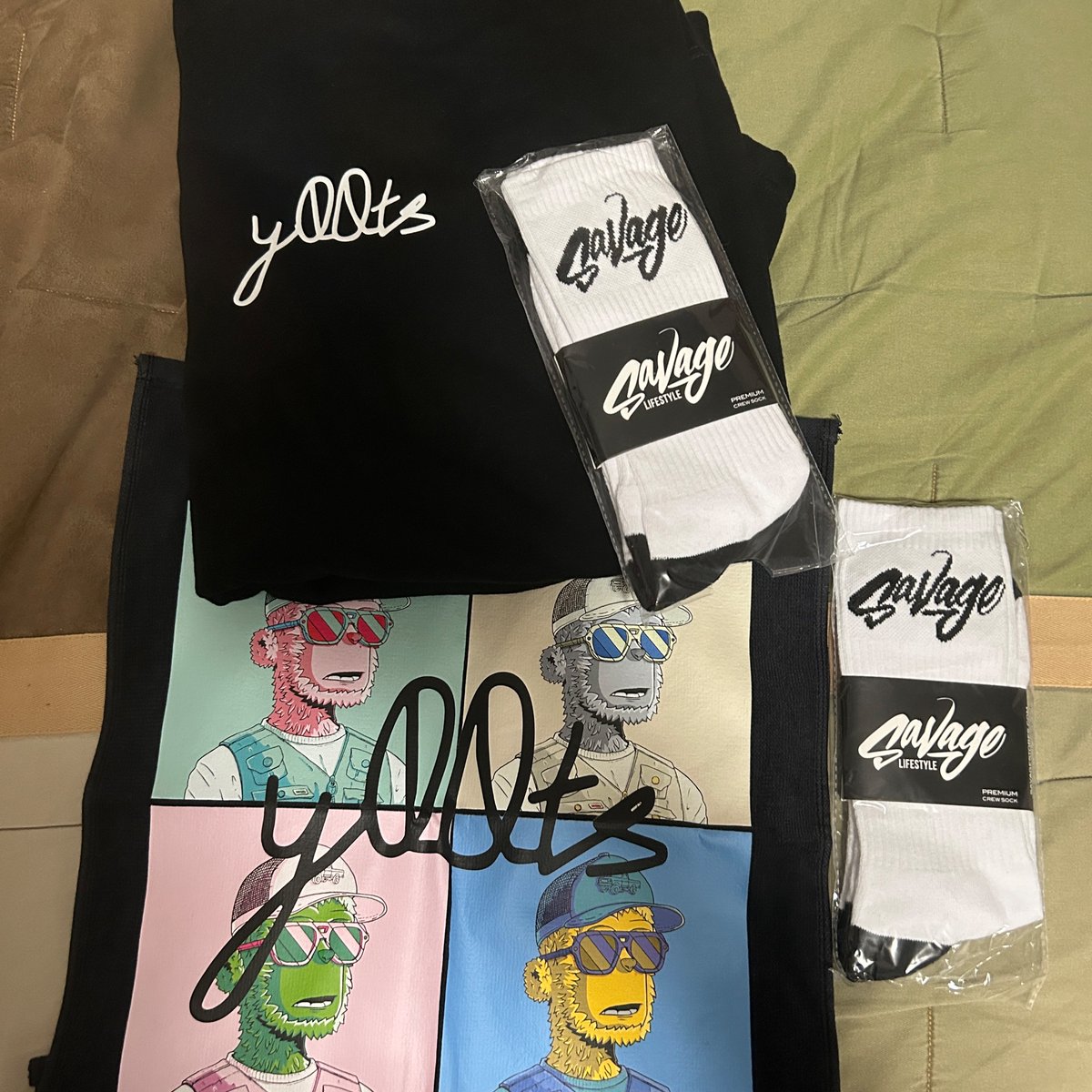 Syclops421's tweet photo. Its bout dat tiem to put on my #y00ts hoodie & #SavageLifestyle socks
#ETH #NFTs #crypto #bitcoin #matic
Dress to Undress https://t.co/iNrJrNW7WA