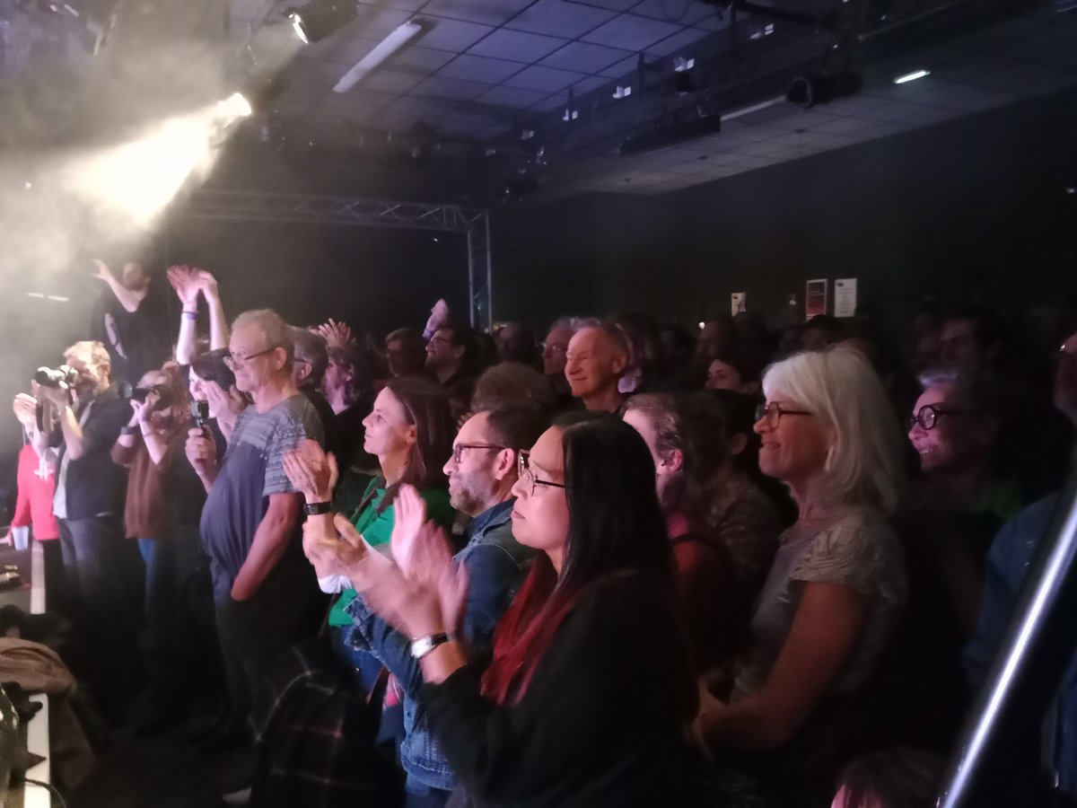 popisonfire's tweet photo. 📷 Trunks 👍
Hier soir @JardinModerne #rennes https://t.co/PSIXr8UuzO