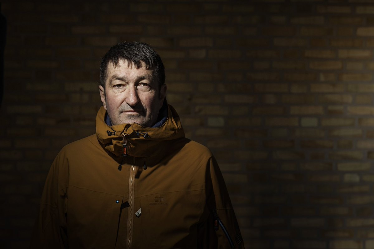 Alla som följt svensk handboll under 90- och 00-talet har sett honom vid sidlinjen – men känner alla till hans på många sätt dramatiska livsresa? I morgon publicerar GP ett porträtt på Fikret Handan. Det vill ni inte missa.

📸 Nicklas Elmrin