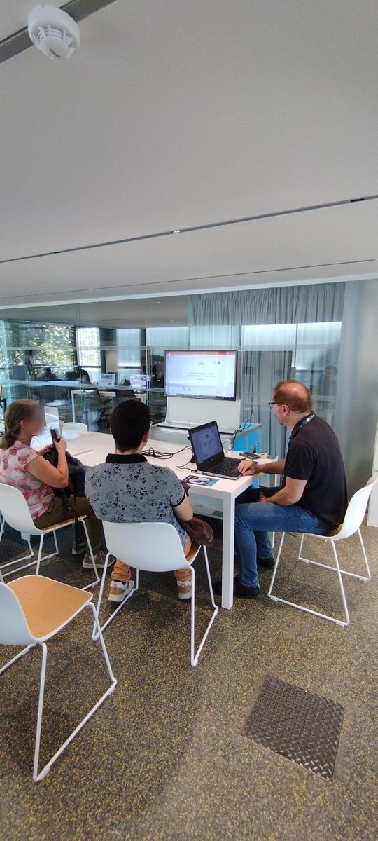 ✨ 👩‍🔬 [Vendredi avec Sciences de Nuit] 👨‍🔬 ✨
Hervé Bohbot, Ingénieur de recherche <a href="/CNRS/">CNRS 🌍</a>  à PRAXILING, nous fait découvrir l’évolution des mots et de leur sens en étudiant les dictionnaires depuis 1906. Un marqueur passionnant de l’évolution de notre langue… et de la société !