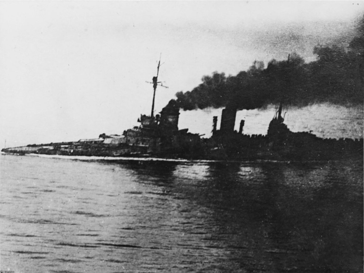 NavyHistorian's tweet image. An account of the German battle cruiser 𝘚𝘦𝘺𝘥𝘭𝘪𝘵𝘻 at the Battle of Jutland (𝘚𝘬𝘢𝘨𝘦𝘳𝘳𝘢𝘬𝘴𝘤𝘩𝘭𝘢𝘤𝘩𝘵), and the fight to save her piano. #history dreadnoughtproject.org/tfs/index.php/…