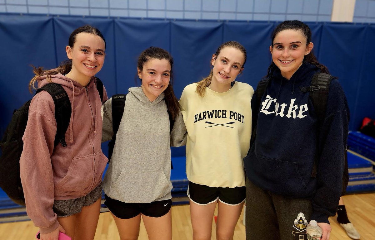 NJ Ladies Hoops (@njladieshoops) on Twitter photo NJ Ladies Hoops "HS TEAMMATES OF THE DAY"
Key Members of NJ Group 2 Champs <a href="/NPPioneers/">Pioneer Athletics</a>
(New Providence HS 4 Coach Cap)
Training <a href="/ushoops/">Coach Rich Leary</a> w/ <a href="/Mai_EMS/">Coach Mai 🏁</a> <a href="/InRomanWeTrust/">Roman Hernandez</a> & <a href="/coachamanda2303/">Amanda</a>
(L-R)
'26 Megan Henn
'24 <a href="/licari_kyra5/">kyra licari</a>
'24 <a href="/gracekinum/">Grace</a> <a href="/BowdoinWBB/">BowdoinWBB</a>
'25 <a href="/brenna_slattery/">brenna slattery</a> NJ Ladies Hoops "HS TEAMMATES OF THE DAY"
Key Members of NJ Group 2 Champs <a href="/NPPioneers/">Pioneer Athletics</a>
(New Providence HS 4 Coach Cap)
Training <a href="/ushoops/">Coach Rich Leary</a> w/ <a href="/Mai_EMS/">Coach Mai 🏁</a> <a href="/InRomanWeTrust/">Roman Hernandez</a> & <a href="/coachamanda2303/">Amanda</a>
(L-R)
'26 Megan Henn
'24 <a href="/licari_kyra5/">kyra licari</a>
'24 <a href="/gracekinum/">Grace</a> <a href="/BowdoinWBB/">BowdoinWBB</a>
'25 <a href="/brenna_slattery/">brenna slattery</a>