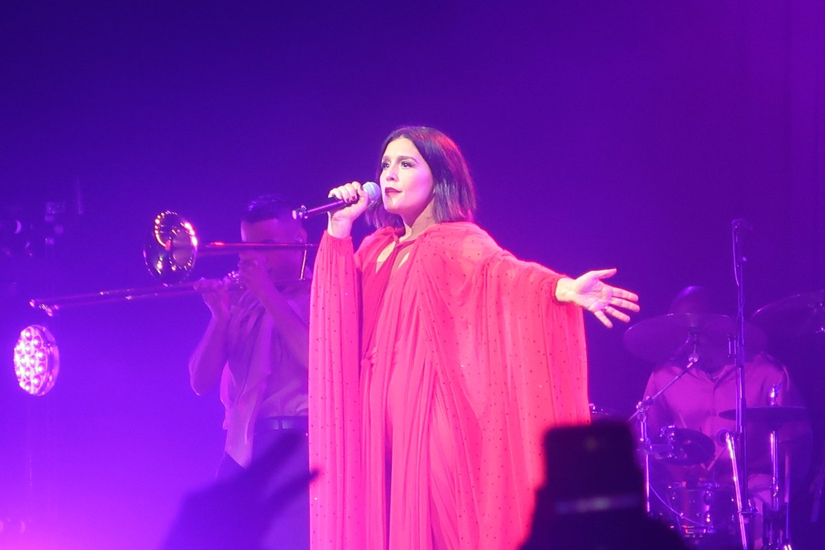 sjrobertson's tweet photo. Still buzzin' from @JessieWare's show at Alexandra Palace last night in front of a 10,000-strong audience. Truly a tour de force. She served us:
✅ Vocals
✅ Bangers
✅ Choreo
✅ Costume changes
✅ Iconic looks
✅ Banter
✅ plus sh*t loads of disco magic🔥🕺
#ThatFeelsGoodTour https://t.co/YWPiQNhiAM