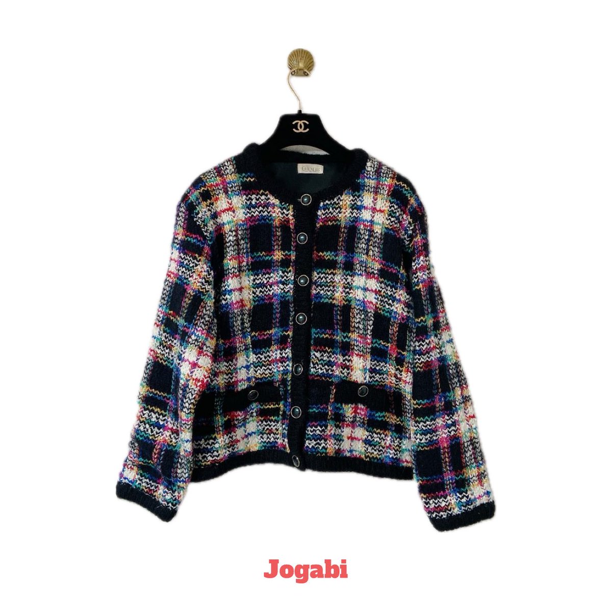 jogabishop's tweet photo. 화사한 트위드 니트 가디건 입니다
부클 실이 섞여 있어 정말 귀엽습니다
안에 내피가 있는 제품이에요 🍀
.
[SIZE]
어깨 단면 46
가슴단면 53
총 길이 57cm
.
1점 입고 되었습니다
구매 및 문의는 디엠으로 해주세요 https://t.co/VWmSfXwoCn