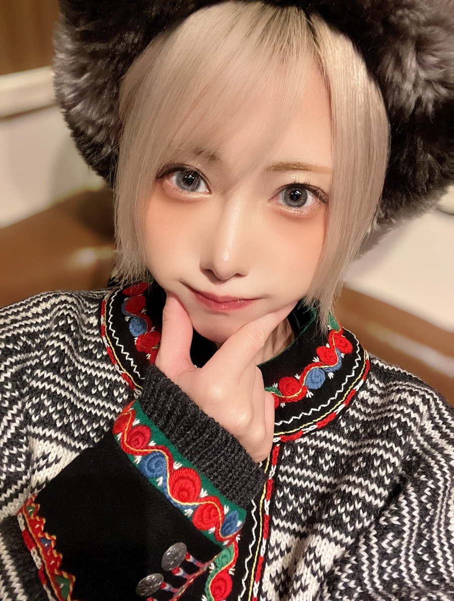 kokoro777pp's tweet photo. 冬がはじまるよ⛄️

#金髪ショー党 https://t.co/hqAfATm9ac