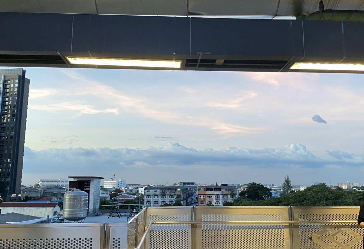 darleeeen10's tweet photo. ☁️ https://t.co/XkdjgPBEZt