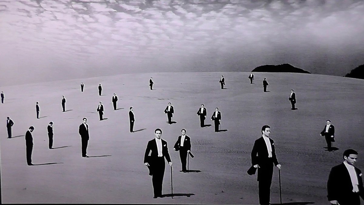 Bertrom's tweet photo. Shōji Ueda.

He is drawn to the stark silhouettes of people against dark backdrops and to portraits that are both playful and meticulously composed. https://t.co/V0hLbroyHa