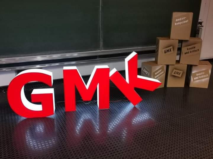 Ein paar Impressionen vom gestrigen 2. Forumstag. 

Es wurde getalked, zugehört, diskutiert, sich ausgetauscht und viel getanzt. 

40. Jahre Forum Kommunikationskultur. Toll! #gmk23