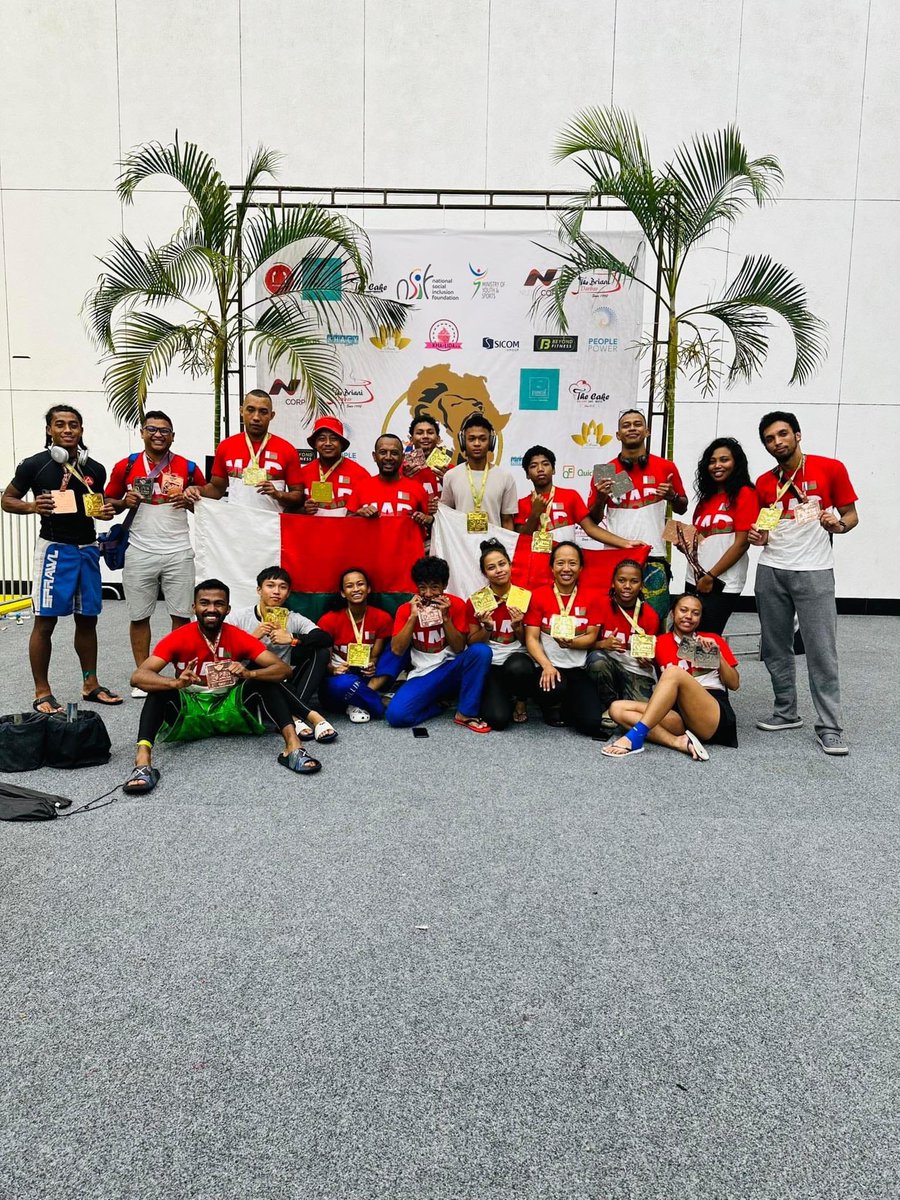 Mialee_r's tweet photo. 18 athlètes - 28 médailles 🔥🔥🔥
GG #TeamMadagascar lors de l'OPEN AFRICA 2023 à l'île Maurice
GG aussi #CheckmatMadagascar 🔥🔥🔥
#BJJ #OpenAfrica https://t.co/IKBBgat7iO