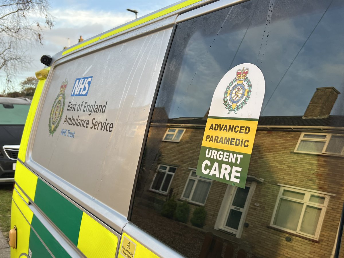 Sunday shifts 💚 #advancedparamedic vehicle available 0700-1900 #UC09 issi 0705 for Wound Assessments and Closure, Infections, Pain management, Urinalysis, Pt Discussions and Referrals
 @EEAST_UrgCare  @EastEnglandAmb