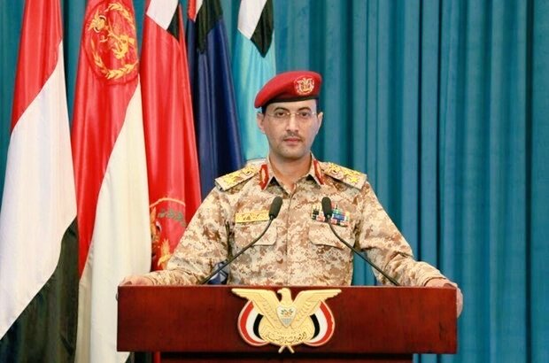 Mojtahed_najran's tweet photo. القوات المسلحة اليمنية إي سفن صهيونيه او تتبع شركات صهيونيه او تعود ملكيتها لشركات صهيونيه سيتم دكها وإي عمال يعملون فيها يتبعون دول اخرى عليهم المغادره منها.

وقد اعذر من انذر 
وعاش اليمن✌️ https://t.co/LEEZ1GcZsq