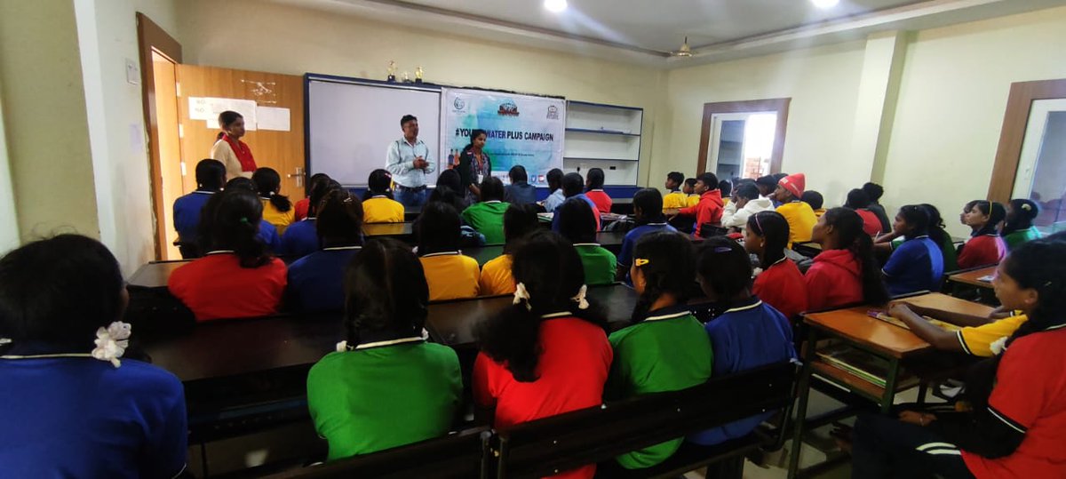 SouthSova's tweet photo. On the occasion of "World Toilet Day," Radio Dhimsa, with the support of Radio Bulbul, has organised narrowcasting  sessions to heighten awareness, foster hygiene, and advocate for a world where everyone enjoys dignified access to sanitation facilities.
#Youth4WaterPlusCampaign https://t.co/91wNavd5Xl