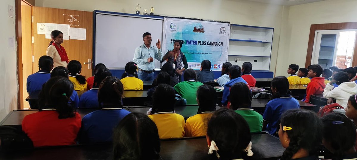 SouthSova's tweet photo. On the occasion of "World Toilet Day," Radio Dhimsa, with the support of Radio Bulbul, has organised narrowcasting  sessions to heighten awareness, foster hygiene, and advocate for a world where everyone enjoys dignified access to sanitation facilities.
#Youth4WaterPlusCampaign https://t.co/91wNavd5Xl