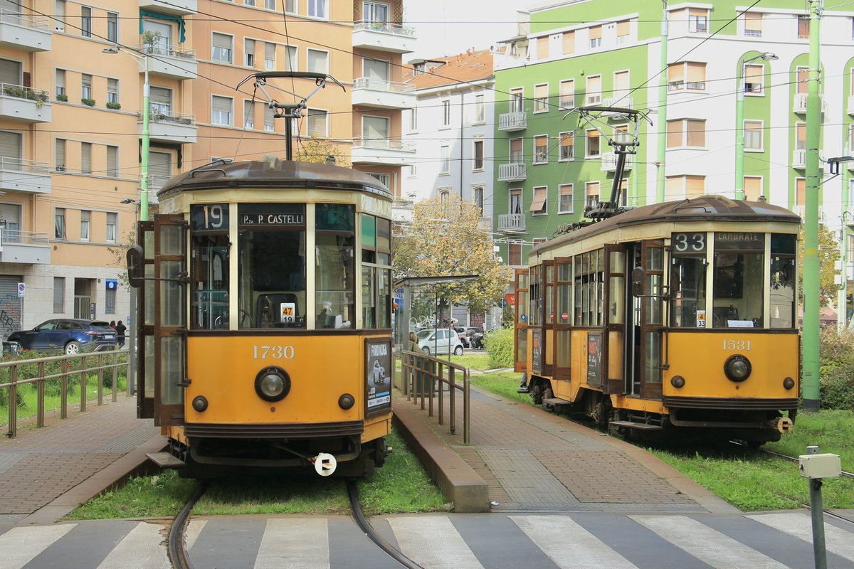 tramathon's tweet photo. When you visit ATM #Milano every year and spend 3 golden #November days at the #tram network and of course you just have ๐ธeyes for the incredible #PeterWitt cars ๐
๐ค๐ค๐#LOVE https://t.co/mUflDJzsXZ