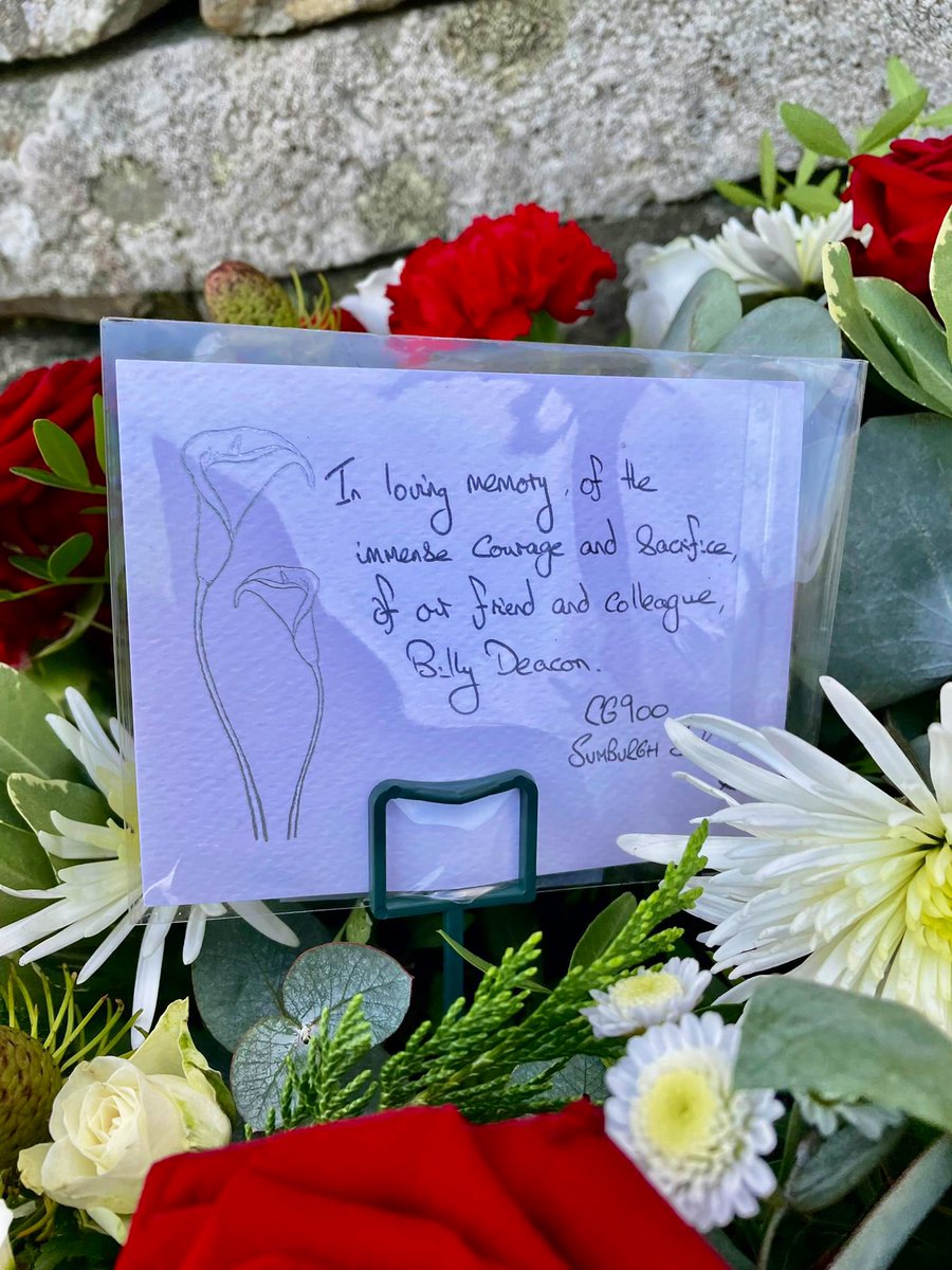 Today we remember the courage &amp; sacrifice of Winchman Billy Deacon. 

26 years ago today, he tragically gave his life, while rescuing the crew of the Green Lily. He saved 10 lives that day, but lost his own moments after ensuring the last crew members were safe. #Hero #Coastguard
