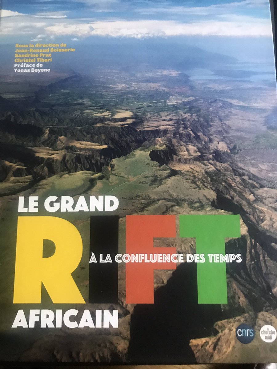 Remarquable colloque au collège de France sur “Le grand rift africain à la confluence des temps”. La richesse d’un regard interdisciplinaire sur une région majeure pour la recherche relayée par la publication d’un livre aux éditions <a href="/lecherchemidi/">Le cherche midi</a>  <a href="/CNRS/">CNRS 🌍</a>  <a href="/francediplo/">France Diplomatie 🇫🇷🇪🇺</a> <a href="/EHESS_fr/">EHESS</a>