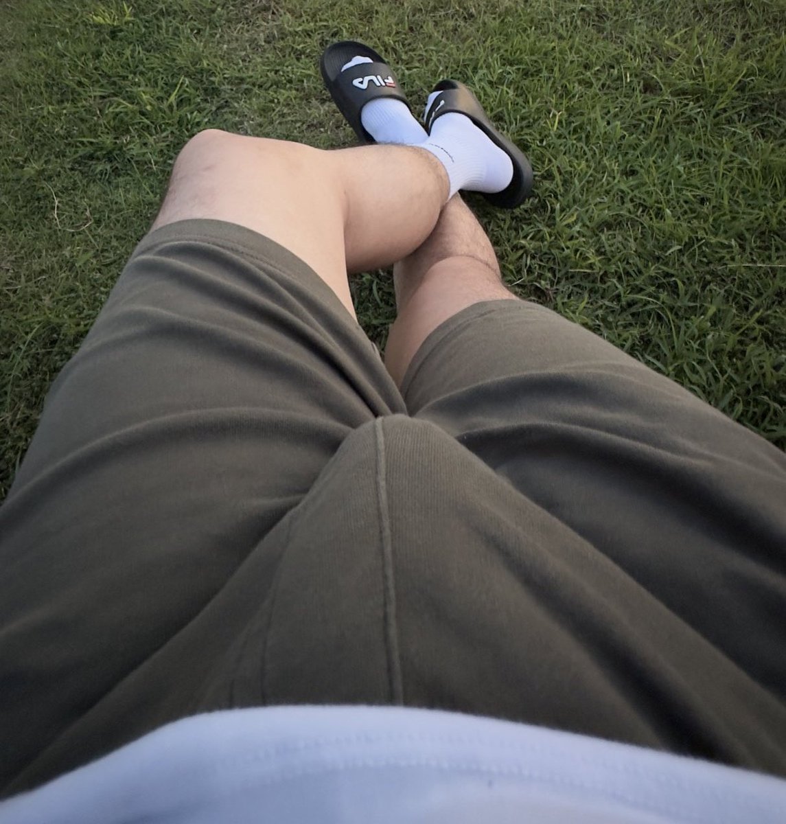 hunterxox1996's tweet photo. bored. https://t.co/DEQh4UxBOU