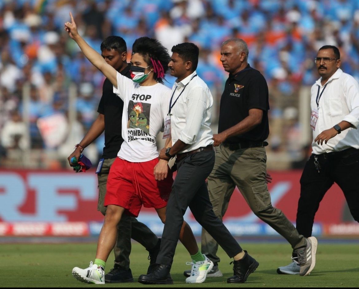 Pitch invader from Australia gets bail; Instructed to surrender passport