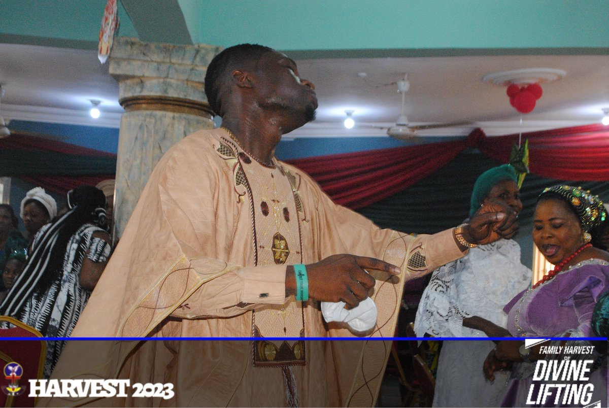 nhgccoshodi's tweet photo. "In the presence of the Almighty, we gather to offer our praises for the abundant harvest of divine upliftment in our lives.
#familyharvestofdivinelifting
#monthOfDivineSettlement
#MonthOfNovember
#nhgcconline https://t.co/TBdajdhOWT