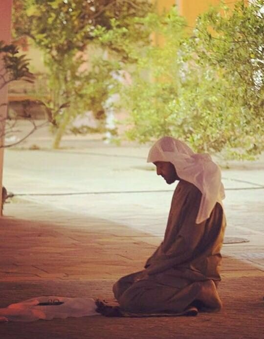 uae9h's tweet photo. اللهم إحفظ ولي أمرنا الشيخ #محمد_بن_زايد رئيس الدولة..🇦🇪💪
اللهم إرزقه الصحة والعافية والعمر المديد و بارك مسعاه ..
اللهم وفقه لما تحبُ وترضى ..
 اللهم أيده بالحق وأيد به الحق ..
اللهم انصره على أعداء الدين والوطن .. 🤲 https://t.co/PNcD1ZVzKe