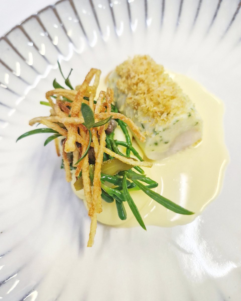 Lemon sole / cornichon / caper / moscatel Poached lemon sole, sole mousseline, smoked rapeseed crust, sauce made from the bones. Finished with liliput caper, cornichon, moscatel vinegar & pomme paille. A slant to fish & chips. • #cookery #classics #whenlifegivesyoulemons