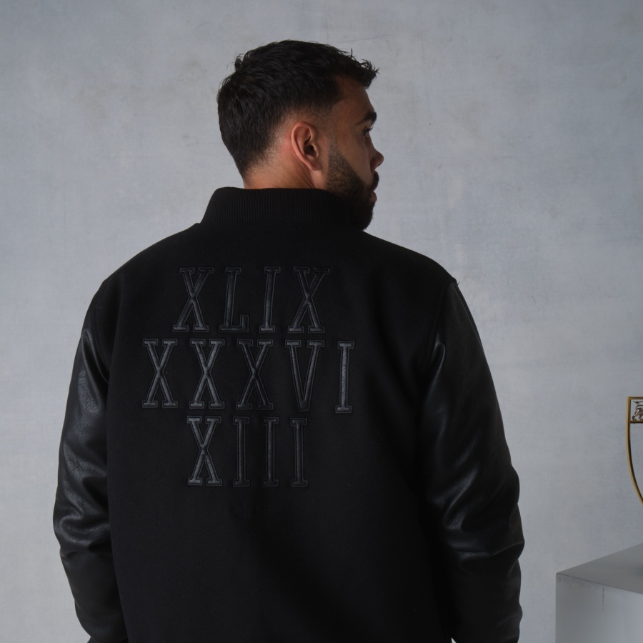 Arsenal's tweet photo. Inspired by the Invincibles.

🛍️ Shop now at Arsenal Direct, with 10 per cent of the retail price of each Invincibles product going to support the work of The Arsenal Foundation 👇